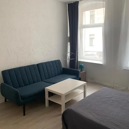 Am Bahnhof Apartment Zwickau Exterior photo